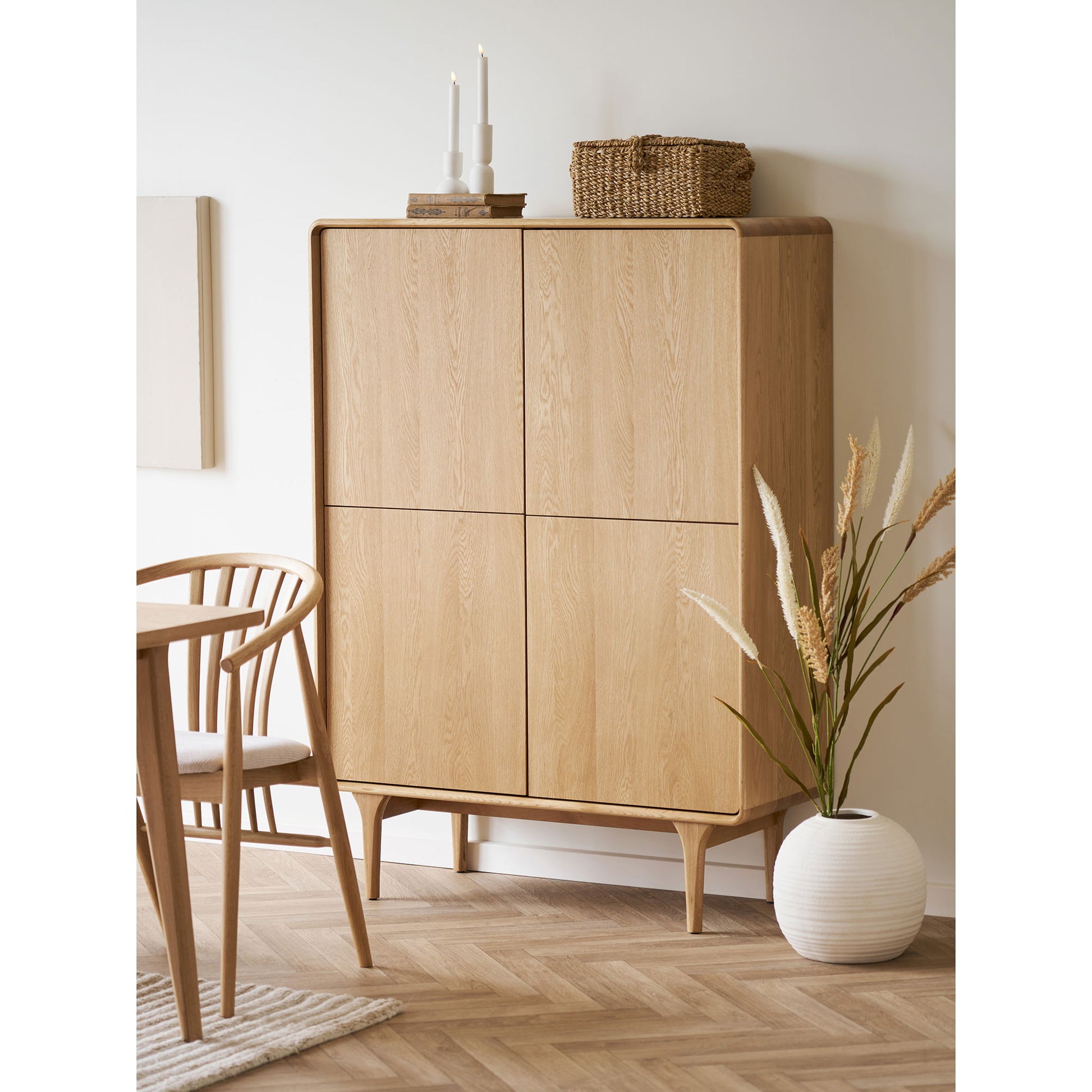 Darwin Cabinet