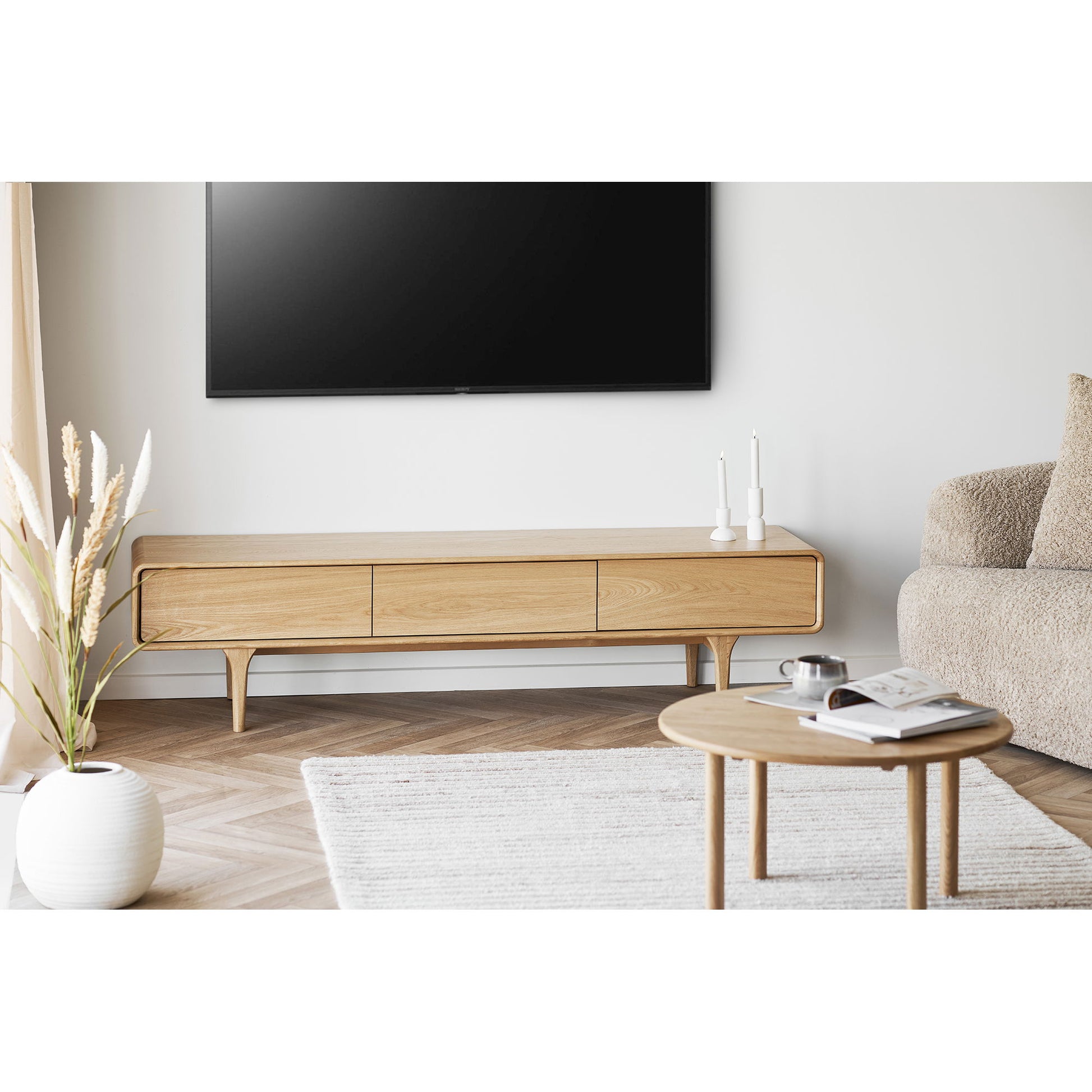 Darwin TV-bench