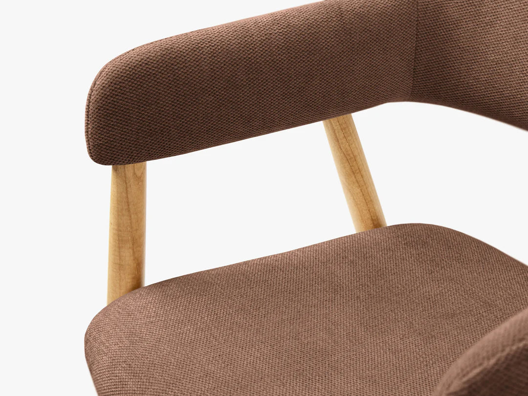 Adra spisestol med armlener