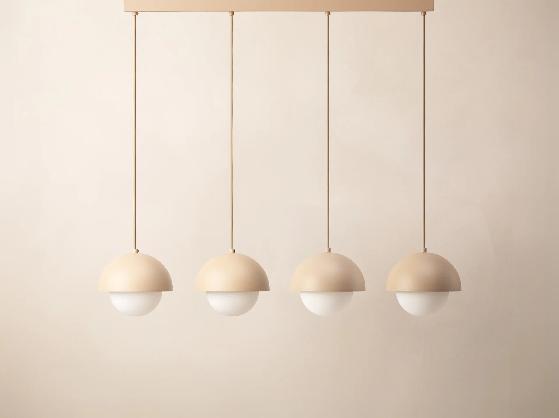Kora 4 taklampe (83 cm)