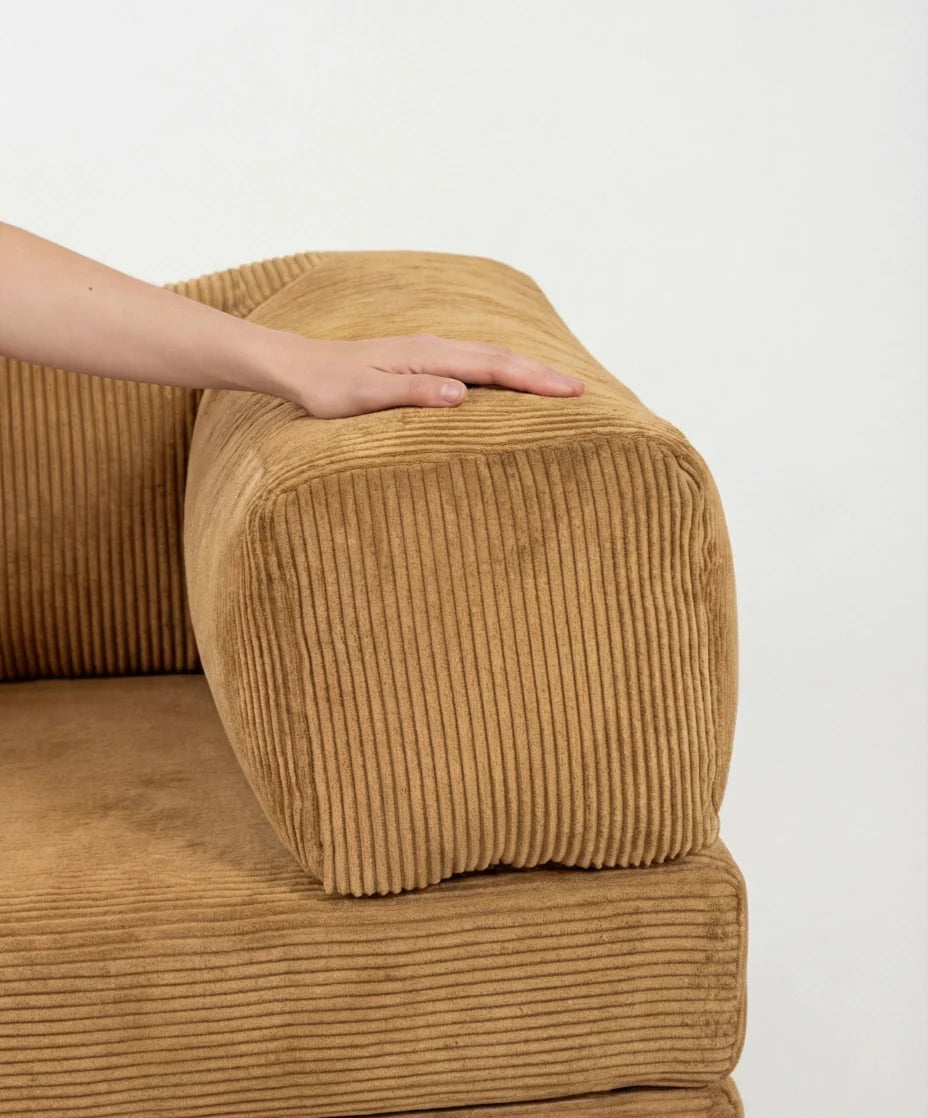 LOUNGEE Corner