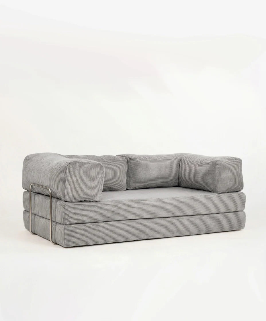 LOUNGEE