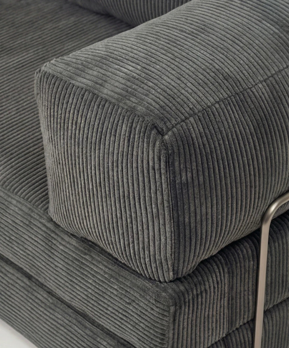 LOUNGEE Corner
