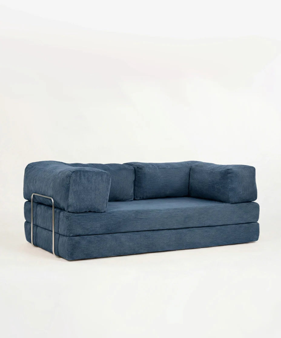LOUNGEE