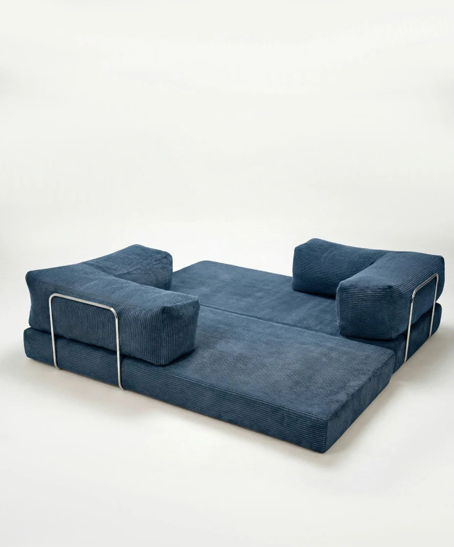LOUNGEE