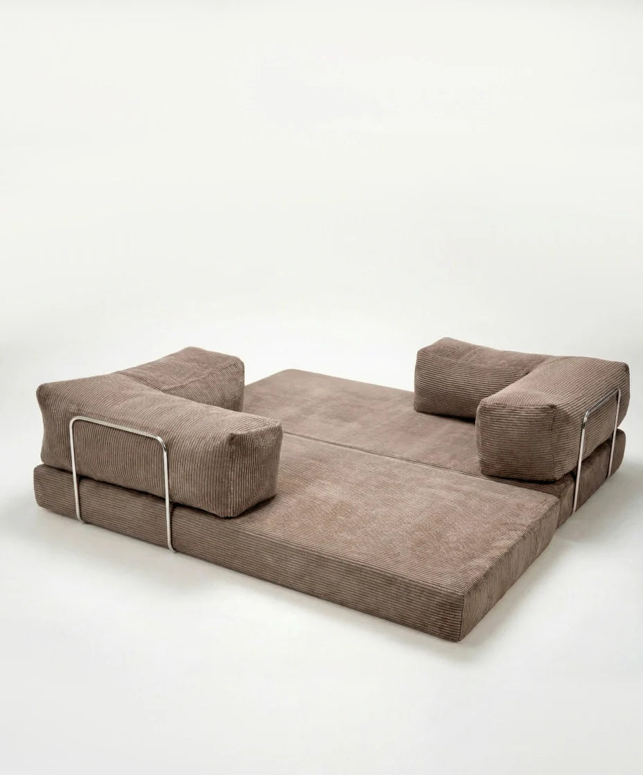 LOUNGEE