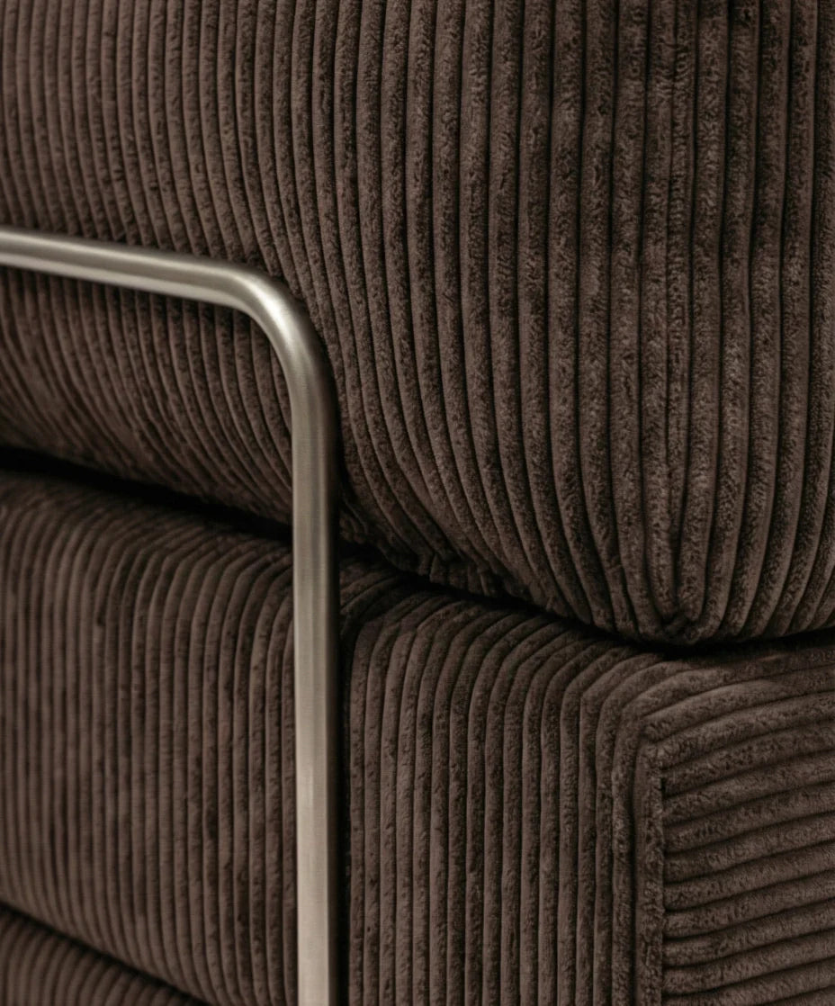 LOUNGEE