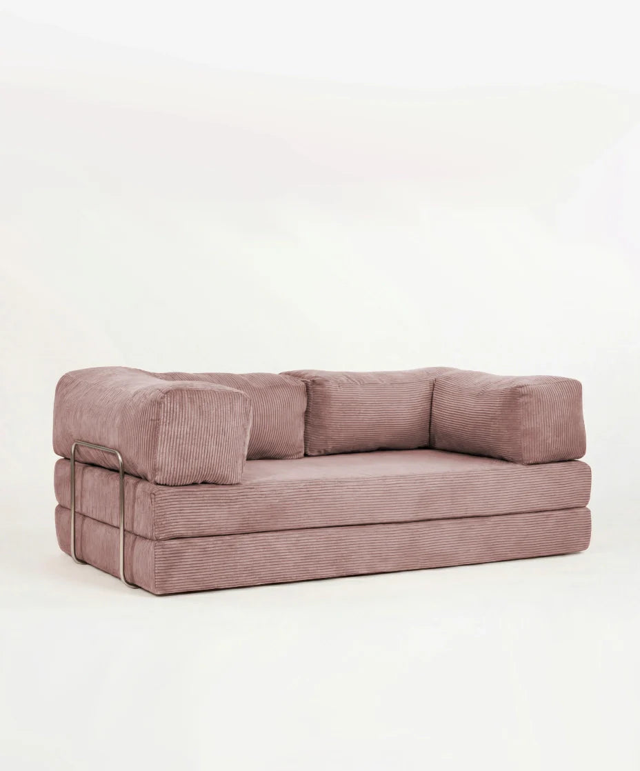 LOUNGEE