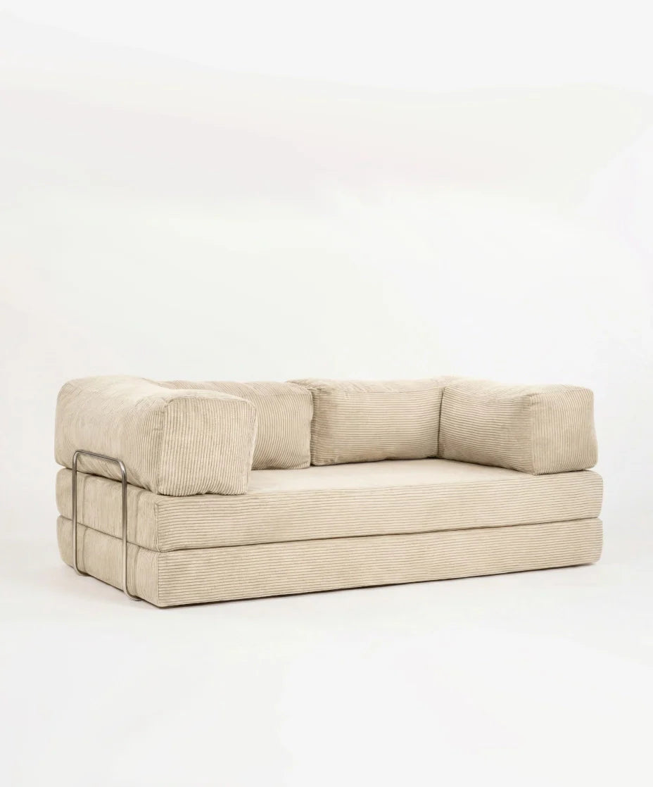 LOUNGEE