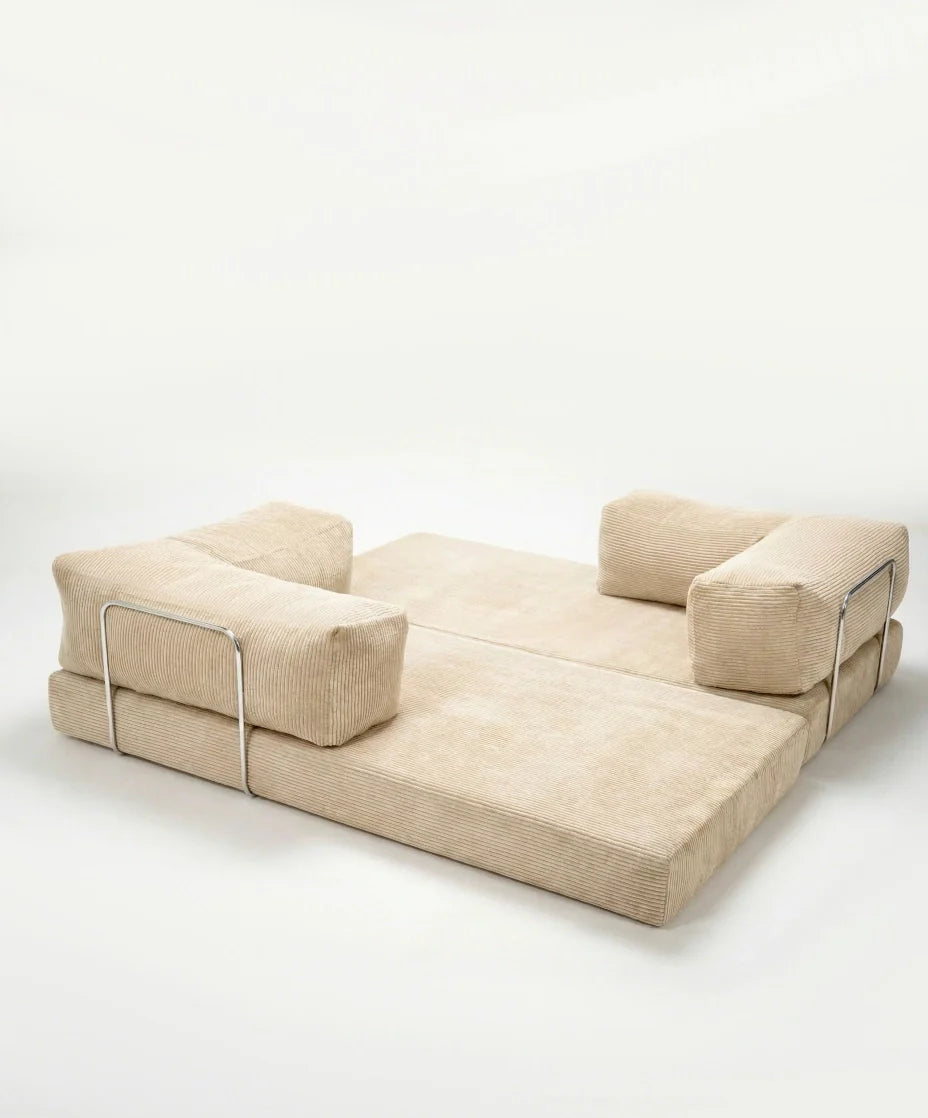 LOUNGEE