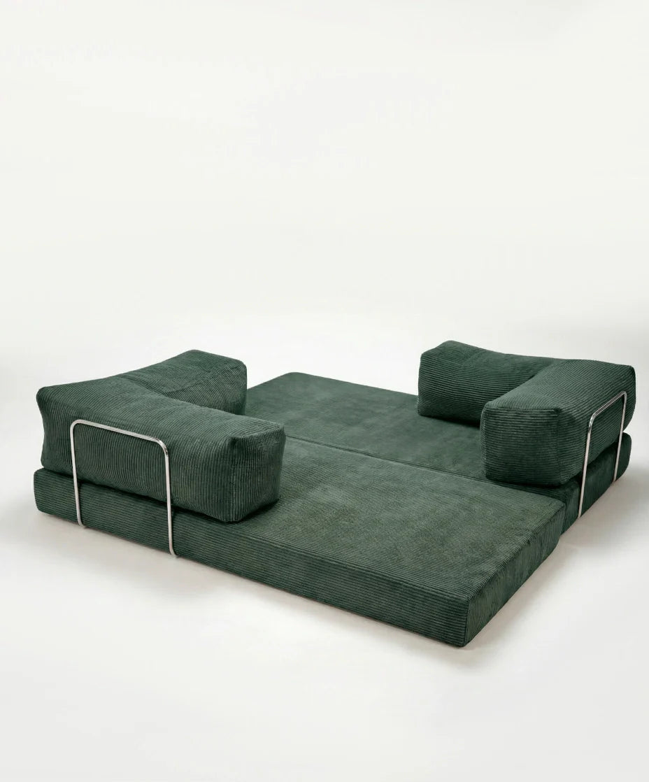 LOUNGEE