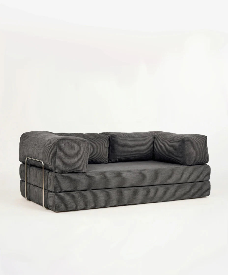 LOUNGEE