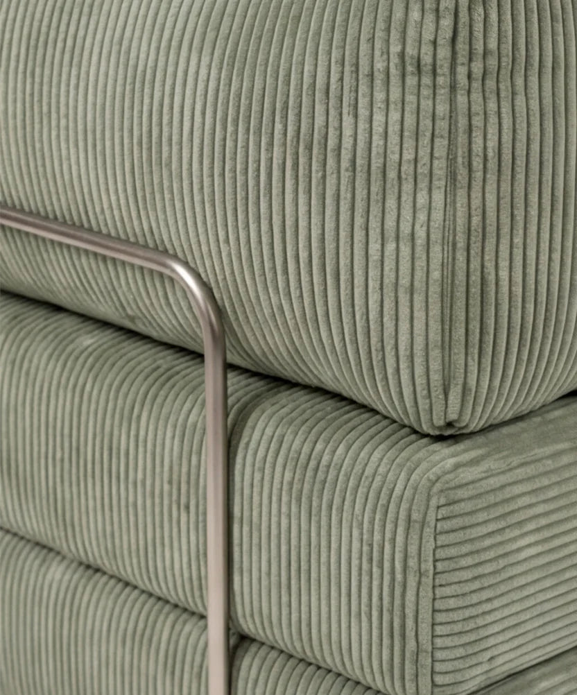 LOUNGEE Corner