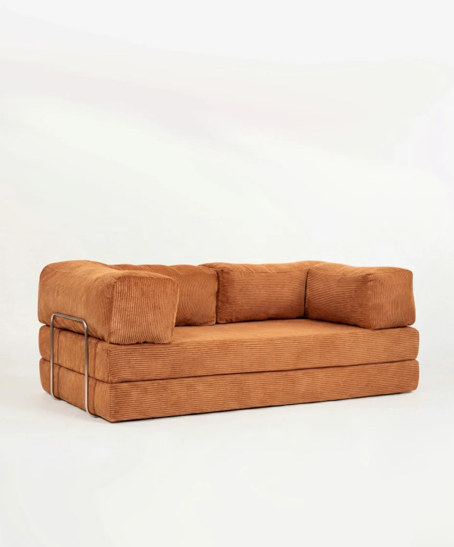 LOUNGEE