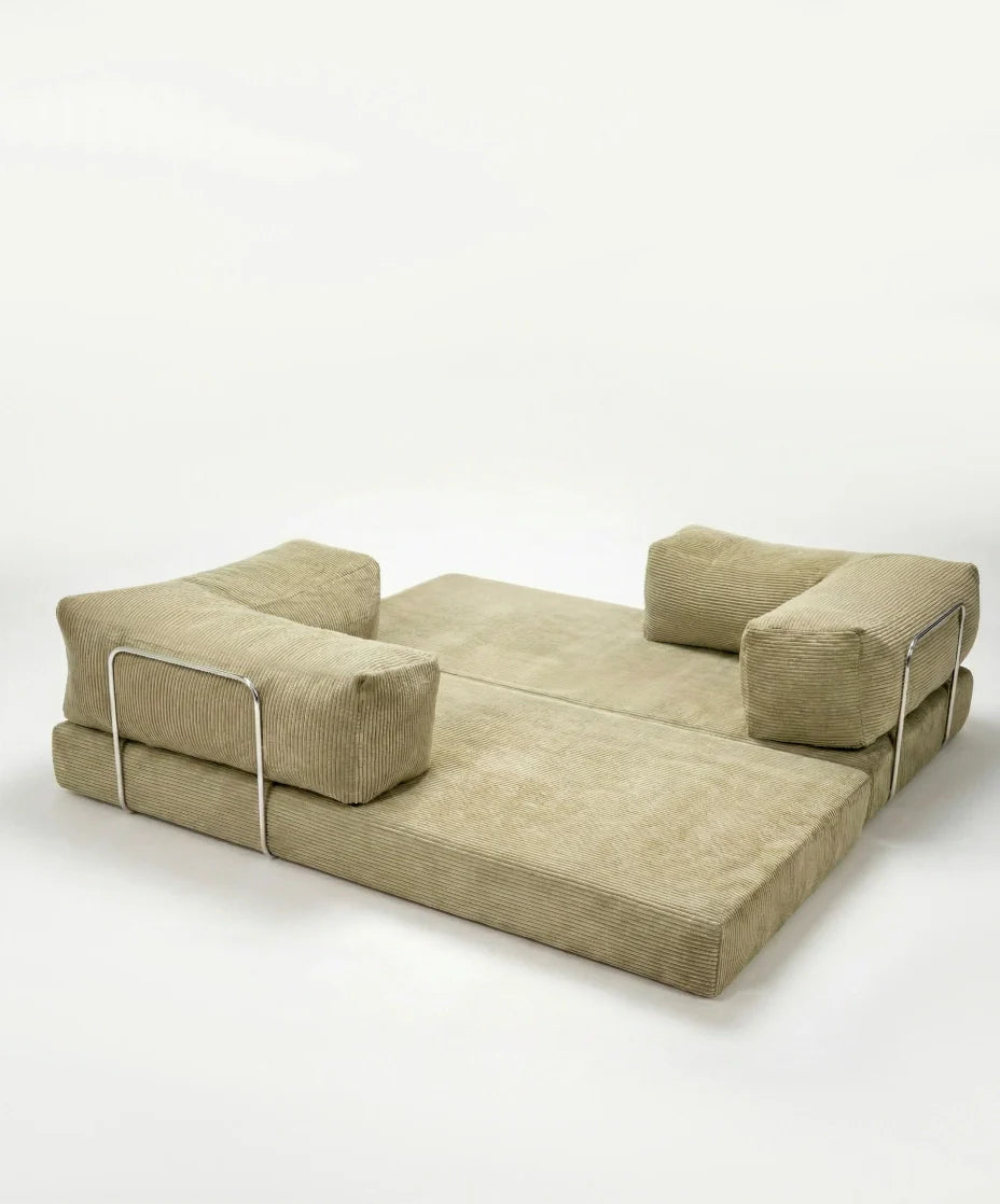 LOUNGEE