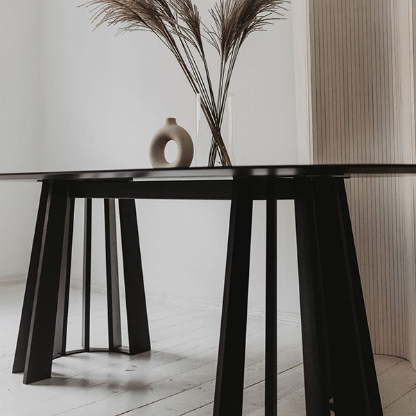 Tavle Oval spisebord svart eik