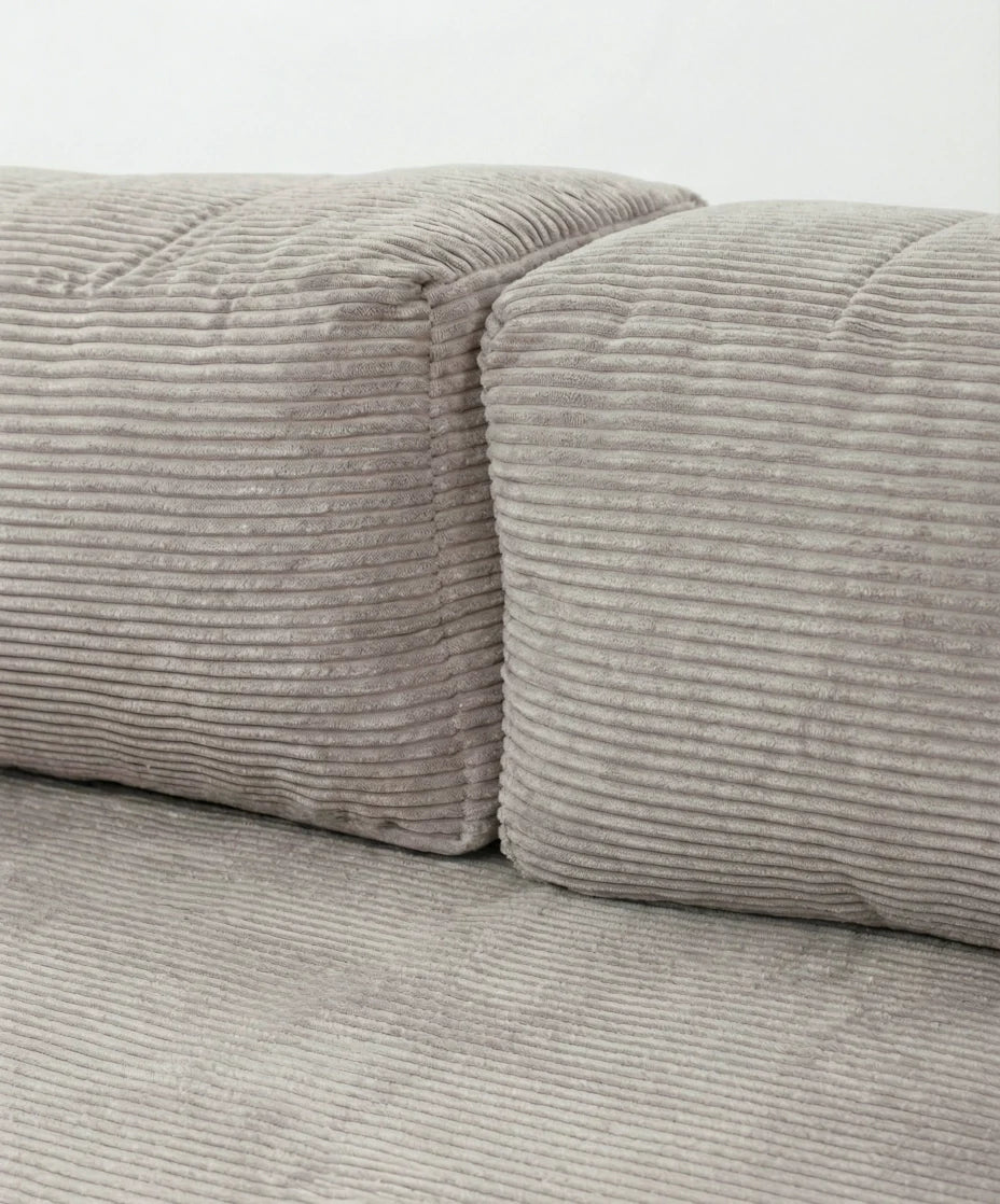 LOUNGEE