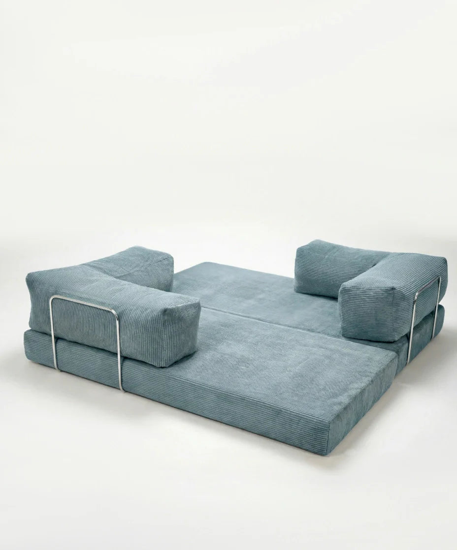 LOUNGEE