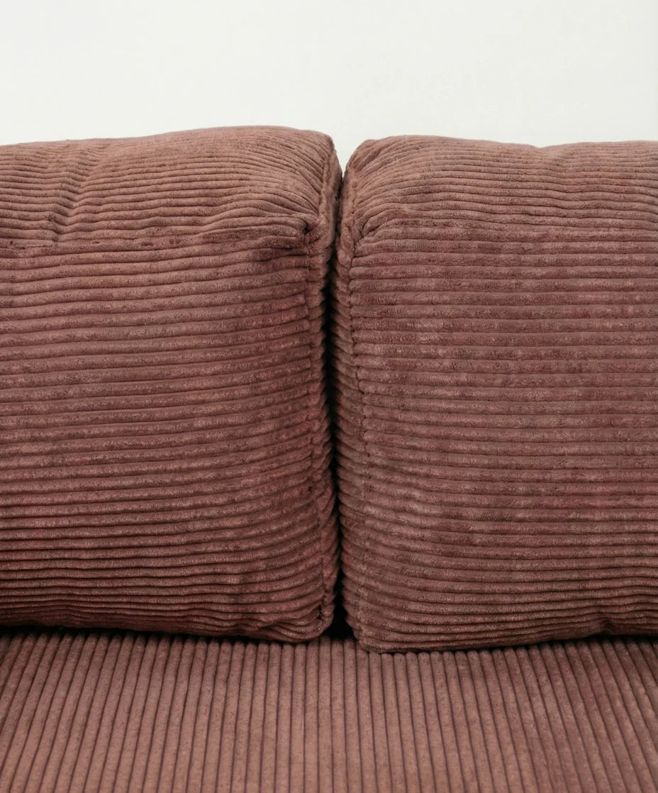 LOUNGEE