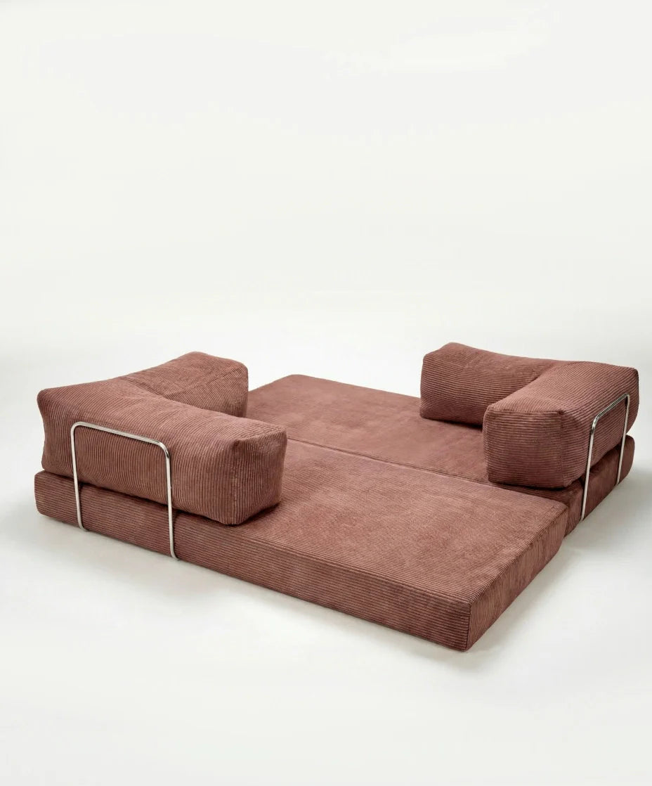 LOUNGEE
